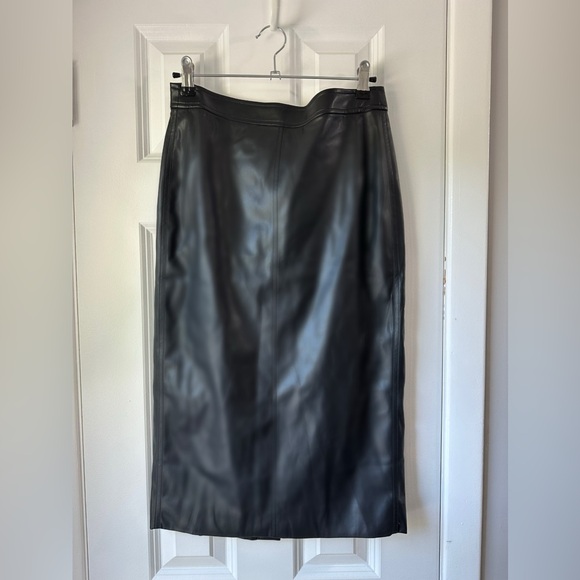 NWT - J. Crew Faux Leather Pencil Skirt - Black - Size US2 - Picture 2 of 5